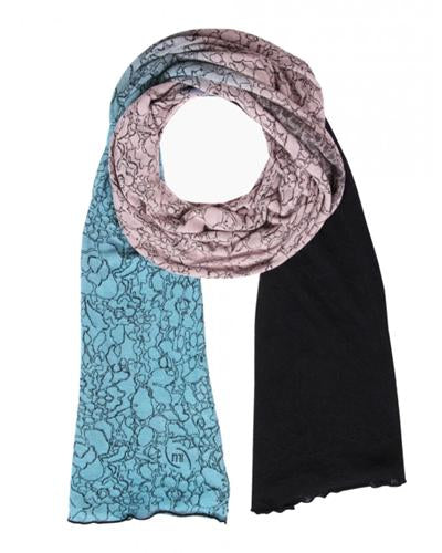 The Travel Cosy Set scarf detail