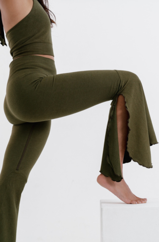 Go with the Flow Leggings- Olive