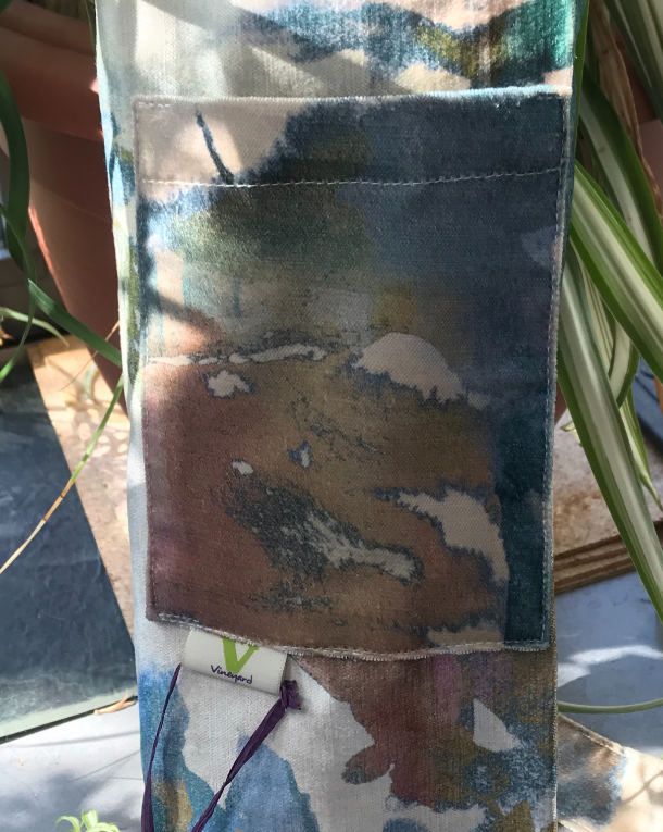 Abstract velours yoga mat bag detail