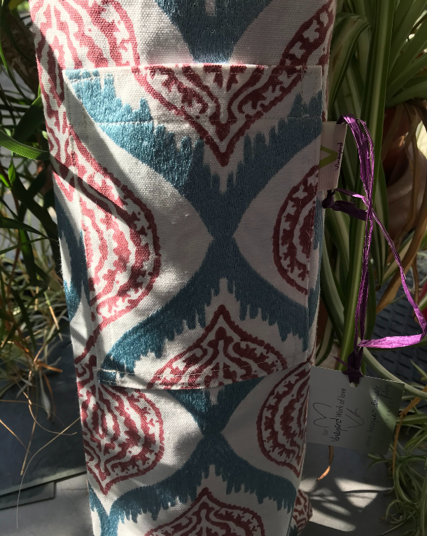 Modern designer print yoga mat bag close up